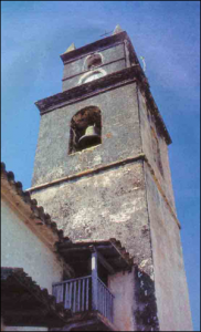 Der Kirchturm von Aratai
